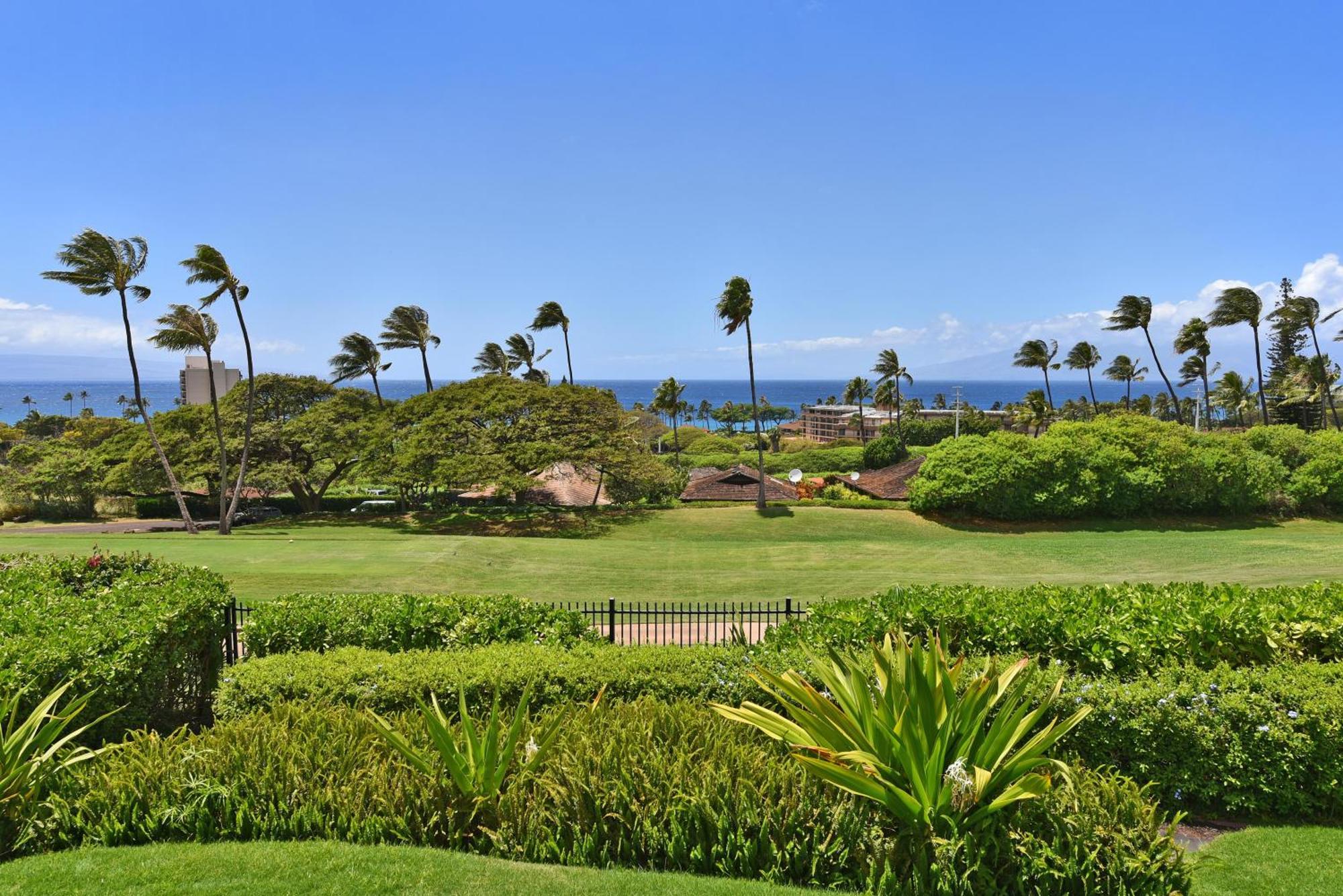 Hale Nui Villa Kaanapali Exterior photo